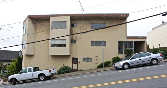 4463-4465 Seventeenth Street in San Francisco, CA - Foto de edificio - Building Photo