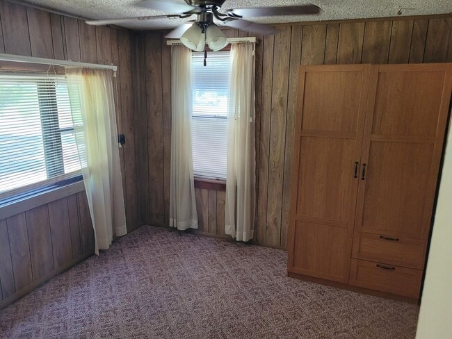 15813 Burrell St in Cameron, OK - Building Photo - Building Photo