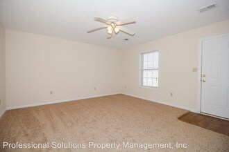 1118 Richmond Green Dr in Richmond, KY - Building Photo - Building Photo