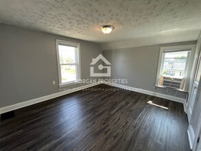 1403 W Memorial Dr, Unit B in Muncie, IN - Building Photo - Building Photo