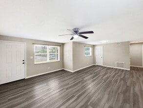 122 Drew Ave in Sanford, FL - Building Photo - Building Photo