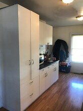 103 W Broad St in Stonington, CT - Building Photo - Building Photo