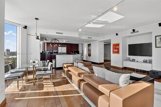 6000 Island Blvd in Aventura, FL - Building Photo - Building Photo