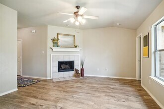 3425 Crisoforo Dr in Denton, TX - Building Photo - Building Photo