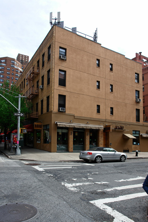 1329-1337 3rd Ave in New York, NY - Building Photo