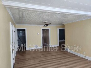 560 Rockland Ave in Manchester, NH - Building Photo - Building Photo