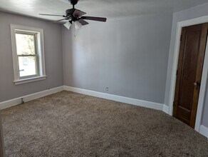 663 W 7th St, Unit Upstairs in Erie, PA - Building Photo - Building Photo