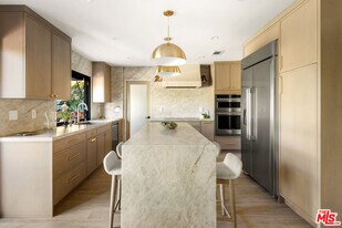 28667 Acacia Glen St in Agoura Hills, CA - Building Photo