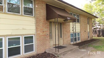 7617 69th Ave N in Minneapolis, MN - Building Photo