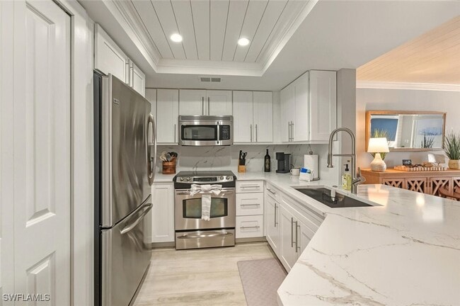 property at 9103 Vanderbilt Dr