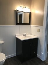 1030 Pierre St in Manhattan, KS - Foto de edificio - Building Photo