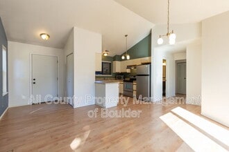 5550 Stonewall Pl in Boulder, CO - Building Photo - Building Photo