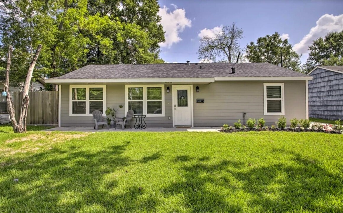 5215 Cosby St in Houston, TX - Building Photo
