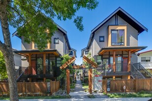 2459-2471 40th Av E in Vancouver, BC - Building Photo