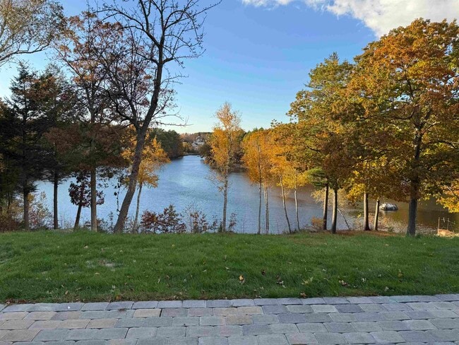 property at 17 Great Cove Dr