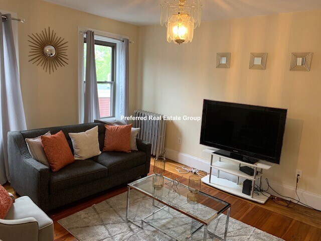 66 Clifford St, Unit 2 in Boston, MA - Building Photo - Building Photo