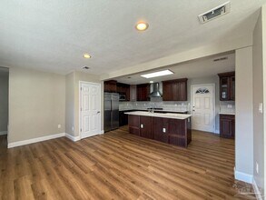 500 N 77th Ave in Pensacola, FL - Building Photo - Building Photo