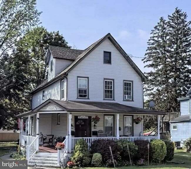 property at 116 Chestnut St