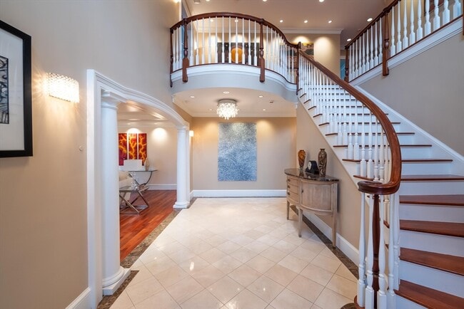 16 Meriam St in Lexington, MA - Building Photo - Building Photo