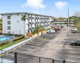 16450 NW 2nd Ave in Miami, FL - Building Photo - Building Photo
