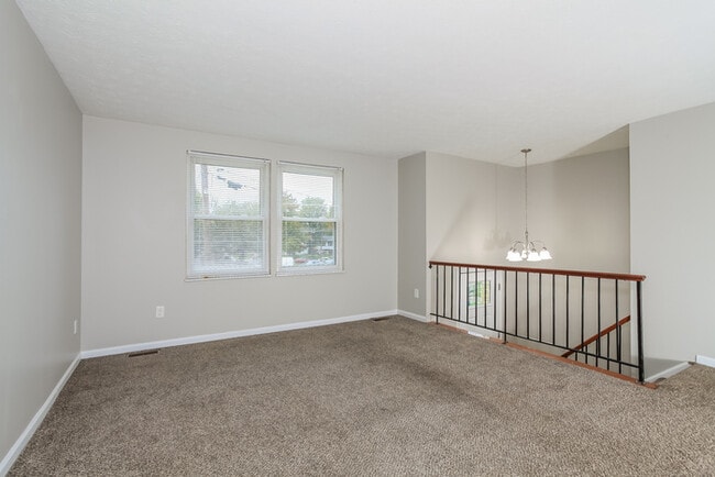 2764 Quaker Ct in Cincinnati, OH - Building Photo - Building Photo