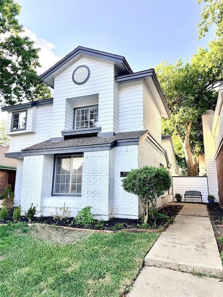 4243 Timberglen Rd