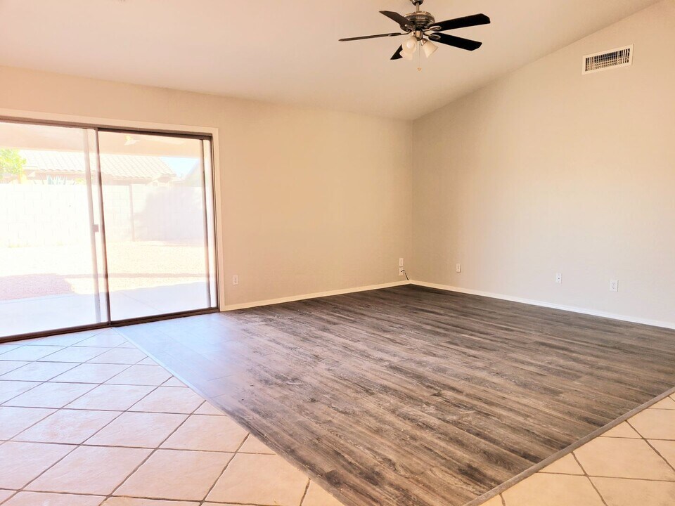 10630 E Florian Ave in Mesa, AZ - Building Photo