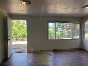 1310 NE Williams St, Unit Unit 1 in Pullman, WA - Foto de edificio - Building Photo