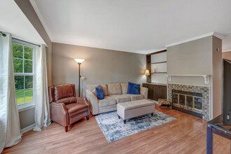 211 Brattlesboro Pl in Nashville, TN - Building Photo - Building Photo