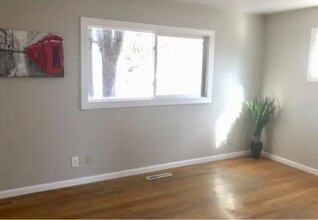 2226 N Circle Dr in Colorado Springs, CO - Foto de edificio - Building Photo