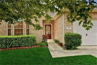 263 Adobe Terrace S in Montgomery, TX - Building Photo - Building Photo