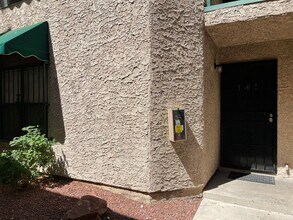 510 Elm Dr in Las Vegas, NV - Building Photo - Building Photo