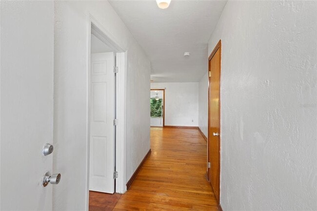 2103 NW 36th Ter in Gainesville, FL - Building Photo - Building Photo