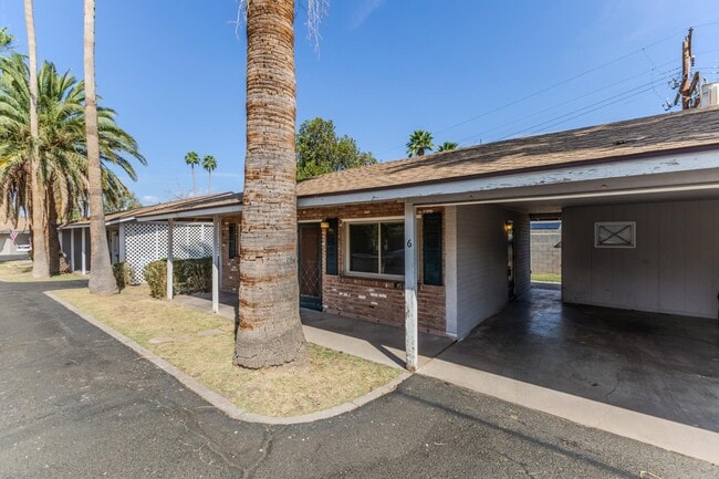 524 W Fairway Dr in Mesa, AZ - Building Photo - Building Photo