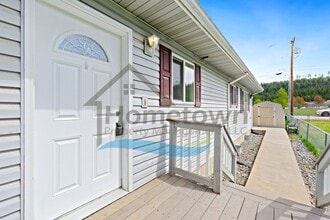 6498 Tamarack Ln in Bonners Ferry, ID - Building Photo - Building Photo