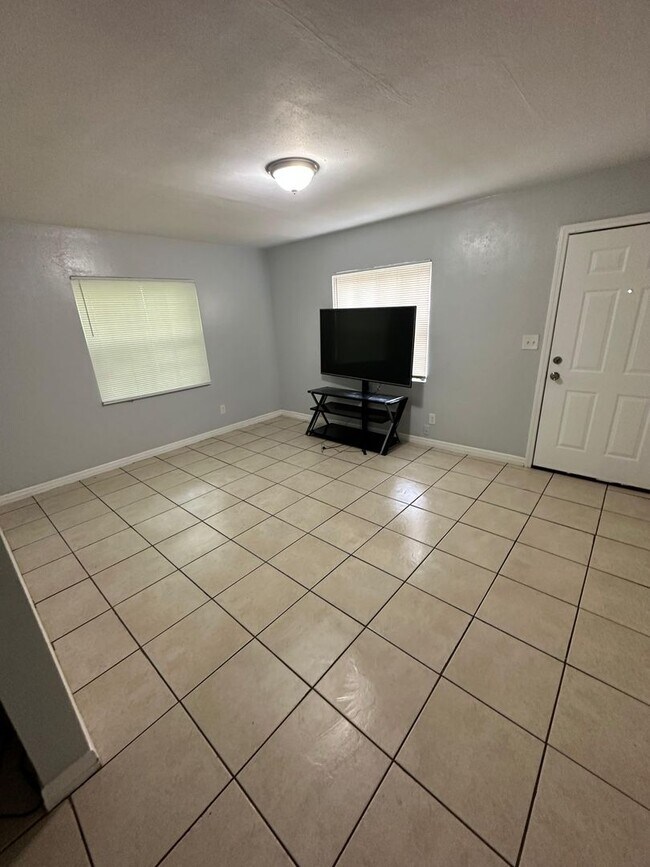 1109 W 20th St in Jacksonville, FL - Building Photo - Building Photo
