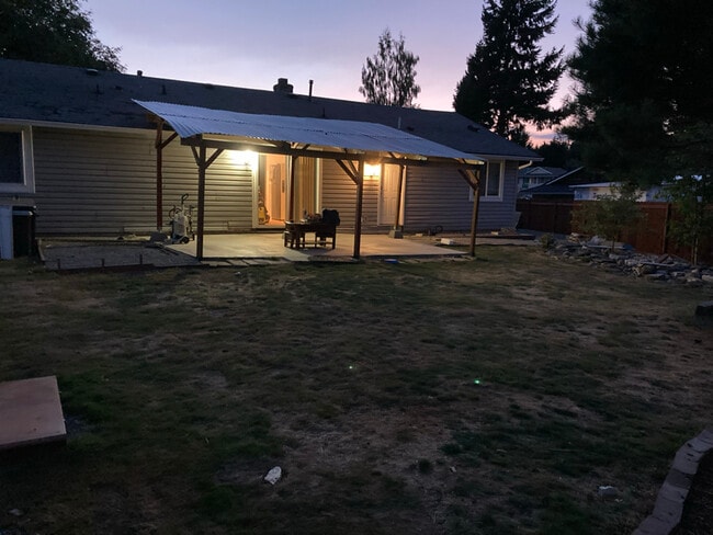 25712 143rd Ave SE in Kent, WA - Building Photo - Building Photo
