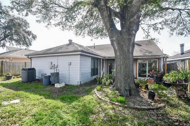 11902 S Fairhollow Ln in Houston, TX - Building Photo - Building Photo
