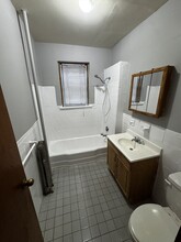 160 Strathmore Rd, Unit 8 in Boston, MA - Building Photo - Building Photo