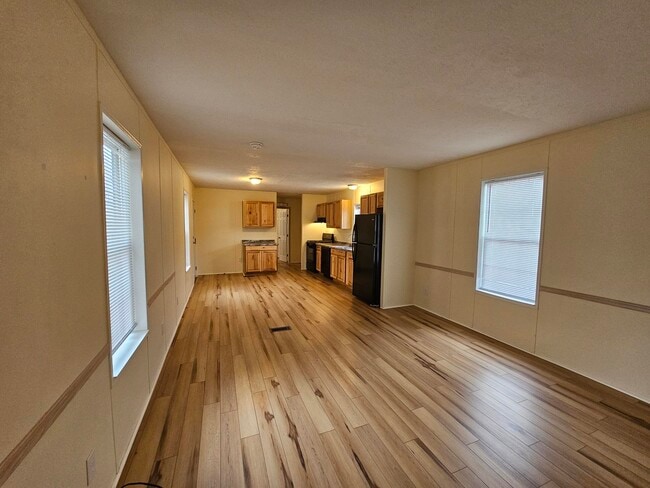 637 Scarlet Dr in Ilion, NY - Foto de edificio - Building Photo