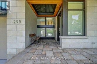 298 Crestview Rd in Ottawa, ON - Building Photo - Building Photo