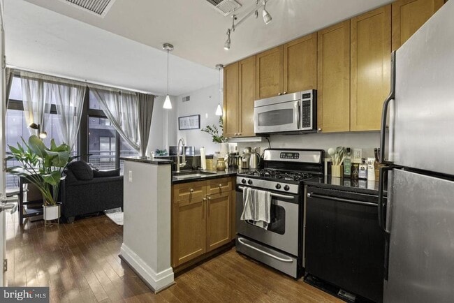 2120 Vermont Ave NW in Washington, DC - Building Photo - Building Photo