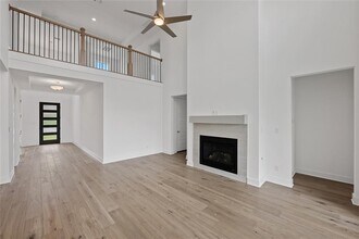694 Iron Willow Lp in Dripping Springs, TX - Building Photo - Building Photo