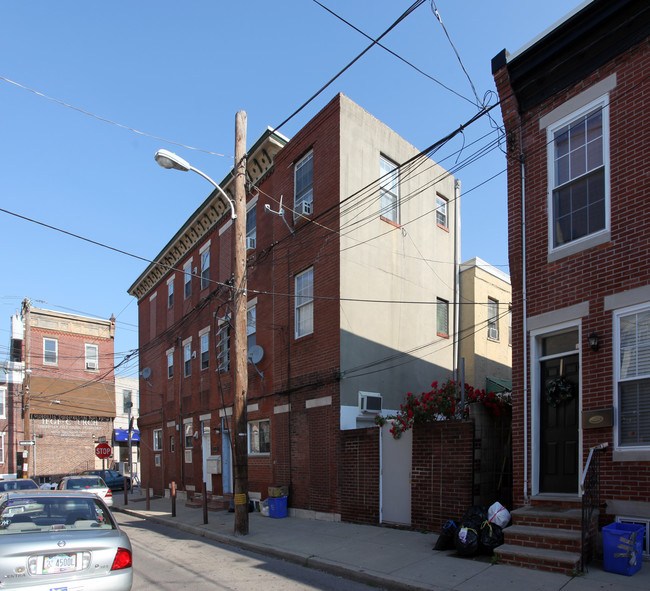 2025 S 13th St in Philadelphia, PA - Building Photo - Building Photo