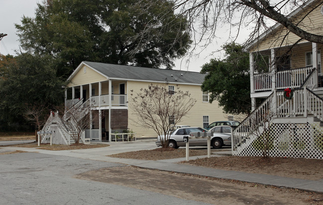 1901 Success St in North Charleston, SC - Building Photo - Building Photo