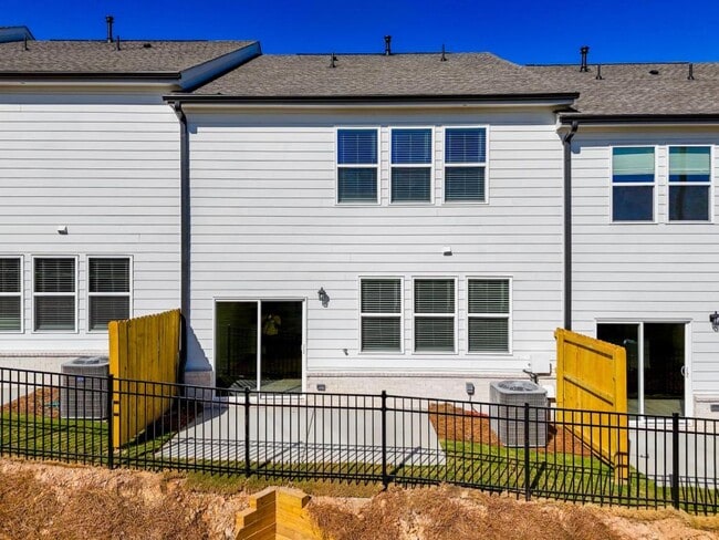 2559 Adventure Wy in Doraville, GA - Building Photo - Building Photo