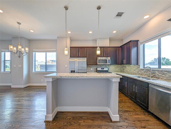 2503 Garrow St in Houston, TX - Building Photo - Building Photo