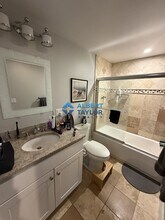 632 E 2nd St, Unit 4 in Boston, MA - Building Photo - Building Photo