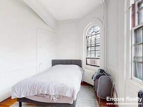 1 Gloucester St, Unit 5 in Boston, MA - Building Photo - Building Photo