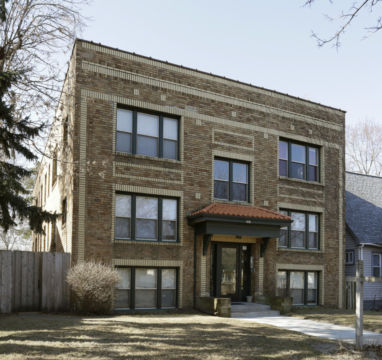 1664 Randolph Ave in St. Paul, MN - Building Photo